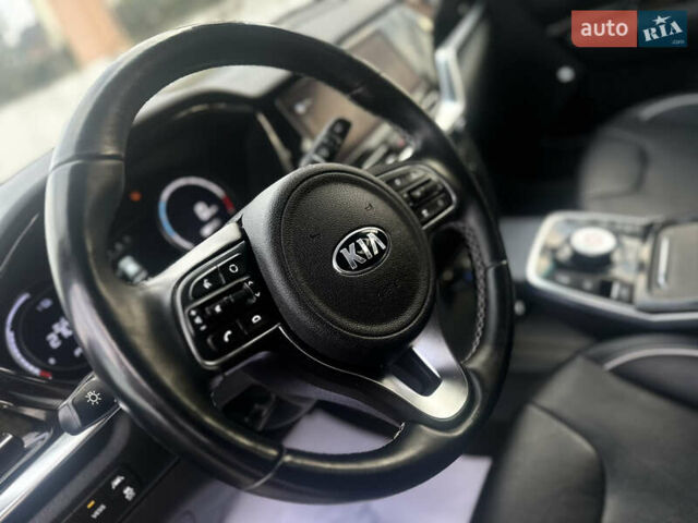 Черный Киа Niro, объемом двигателя 0 л и пробегом 117 тыс. км за 18870 $, фото 34 на Automoto.ua