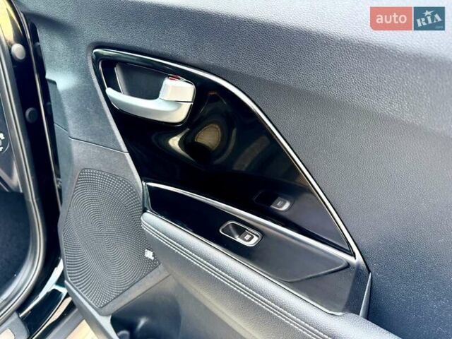 Черный Киа Niro, объемом двигателя 0 л и пробегом 89 тыс. км за 19350 $, фото 71 на Automoto.ua