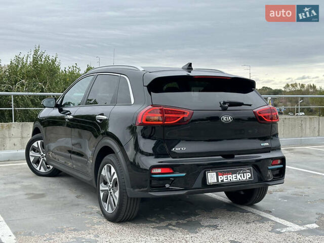 Чорний Кіа Niro, об'ємом двигуна 0 л та пробігом 154 тис. км за 19799 $, фото 3 на Automoto.ua