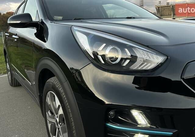 Черный Киа Niro, объемом двигателя 0 л и пробегом 121 тыс. км за 18999 $, фото 26 на Automoto.ua