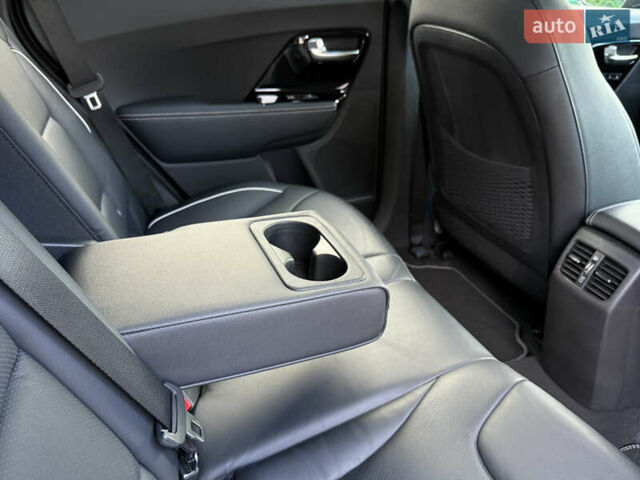 Черный Киа Niro, объемом двигателя 0 л и пробегом 82 тыс. км за 19300 $, фото 118 на Automoto.ua