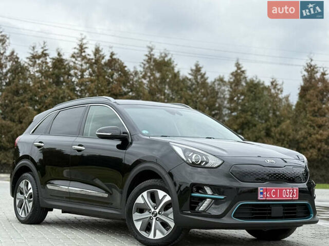 Черный Киа Niro, объемом двигателя 0 л и пробегом 80 тыс. км за 19999 $, фото 129 на Automoto.ua