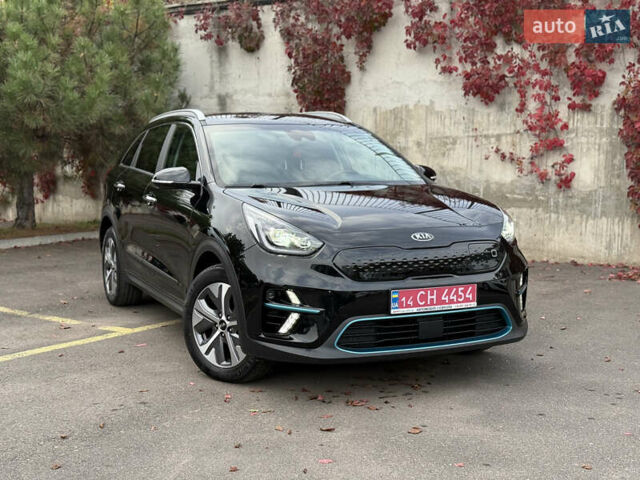 Черный Киа Niro, объемом двигателя 0 л и пробегом 80 тыс. км за 21899 $, фото 2 на Automoto.ua