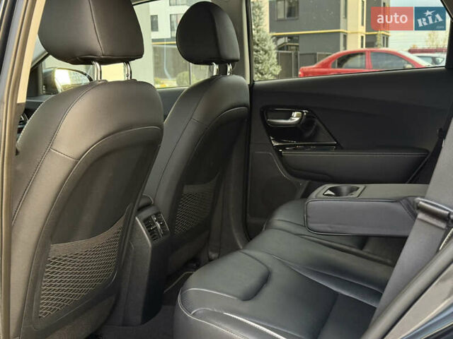 Черный Киа Niro, объемом двигателя 0 л и пробегом 109 тыс. км за 19900 $, фото 31 на Automoto.ua