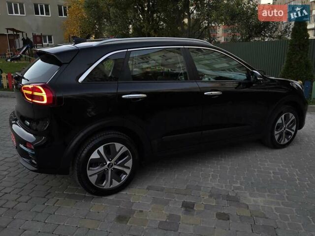 Черный Киа Niro, объемом двигателя 0 л и пробегом 148 тыс. км за 17699 $, фото 10 на Automoto.ua