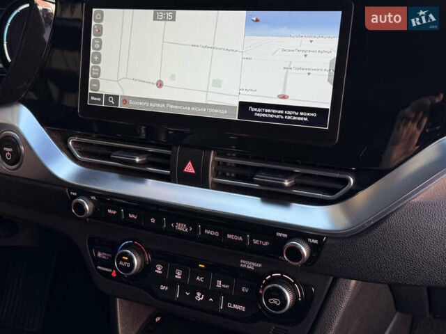 Черный Киа Niro, объемом двигателя 0 л и пробегом 78 тыс. км за 17999 $, фото 30 на Automoto.ua