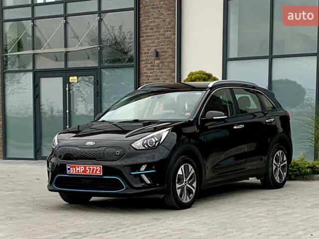 Черный Киа Niro, объемом двигателя 0 л и пробегом 94 тыс. км за 17900 $, фото 3 на Automoto.ua