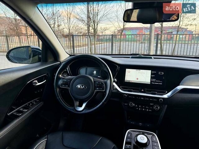 Черный Киа Niro, объемом двигателя 0 л и пробегом 89 тыс. км за 19350 $, фото 97 на Automoto.ua