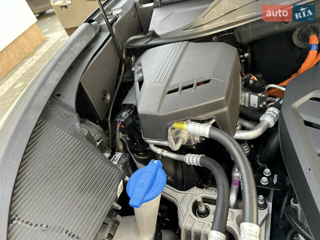 Чорний Кіа Niro, об'ємом двигуна 0 л та пробігом 51 тис. км за 21500 $, фото 86 на Automoto.ua