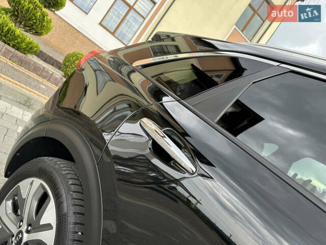 Чорний Кіа Niro, об'ємом двигуна 0 л та пробігом 51 тис. км за 21500 $, фото 11 на Automoto.ua