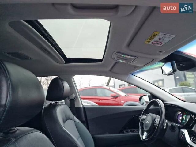Черный Киа Niro, объемом двигателя 0 л и пробегом 65 тыс. км за 20800 $, фото 33 на Automoto.ua
