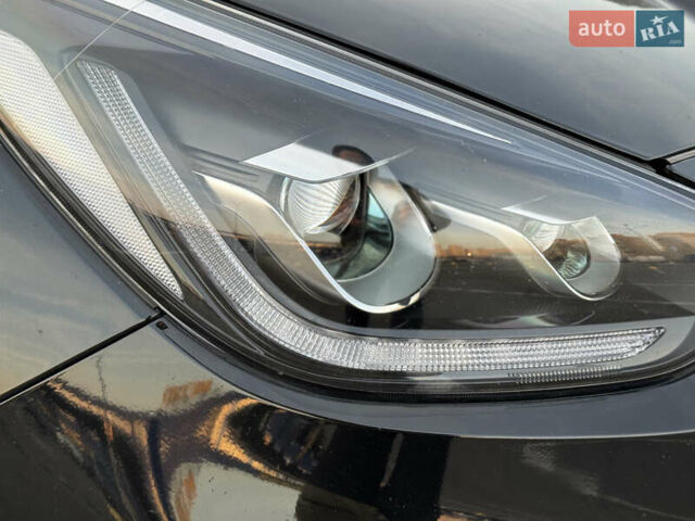 Чорний Кіа Niro, об'ємом двигуна 0 л та пробігом 155 тис. км за 20300 $, фото 3 на Automoto.ua