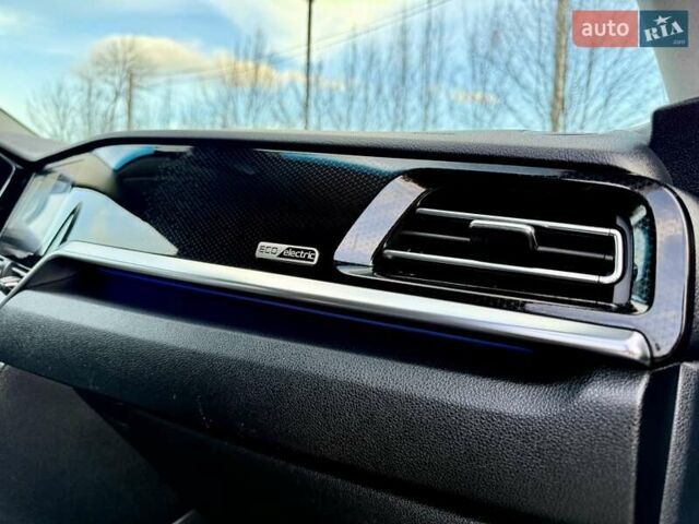 Черный Киа Niro, объемом двигателя 0 л и пробегом 89 тыс. км за 19350 $, фото 77 на Automoto.ua
