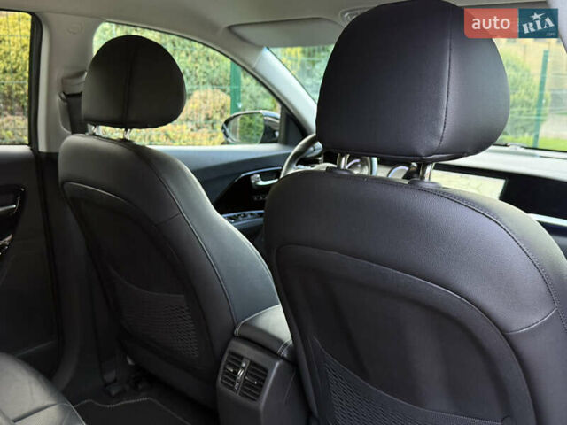 Черный Киа Niro, объемом двигателя 0 л и пробегом 82 тыс. км за 19300 $, фото 120 на Automoto.ua