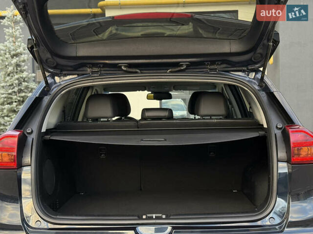 Черный Киа Niro, объемом двигателя 0 л и пробегом 109 тыс. км за 19900 $, фото 33 на Automoto.ua