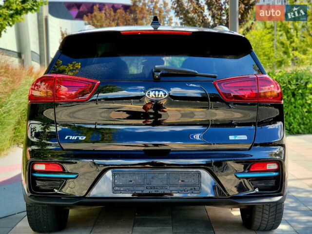 Чорний Кіа Niro, об'ємом двигуна 0 л та пробігом 139 тис. км за 18999 $, фото 7 на Automoto.ua