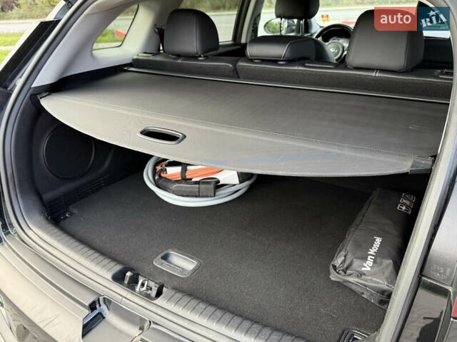 Чорний Кіа Niro, об'ємом двигуна 0 л та пробігом 84 тис. км за 19200 $, фото 21 на Automoto.ua