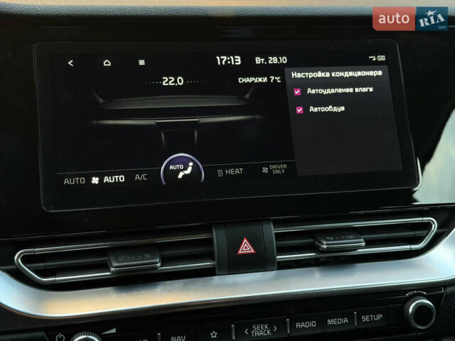 Черный Киа Niro, объемом двигателя 0 л и пробегом 109 тыс. км за 19900 $, фото 18 на Automoto.ua