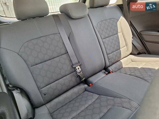 Черный Киа Niro, объемом двигателя 1.58 л и пробегом 112 тыс. км за 19700 $, фото 25 на Automoto.ua