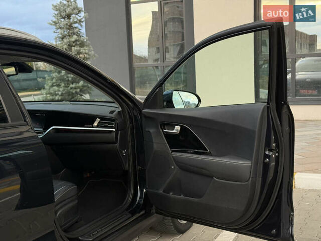 Черный Киа Niro, объемом двигателя 0 л и пробегом 109 тыс. км за 19900 $, фото 15 на Automoto.ua