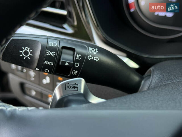 Черный Киа Niro, объемом двигателя 0 л и пробегом 82 тыс. км за 19300 $, фото 75 на Automoto.ua