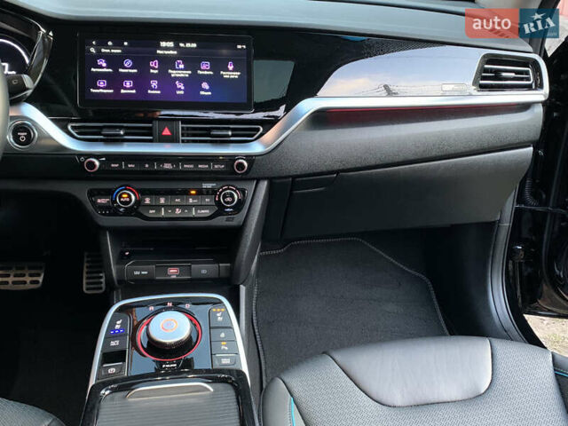 Черный Киа Niro, объемом двигателя 0 л и пробегом 60 тыс. км за 22799 $, фото 64 на Automoto.ua