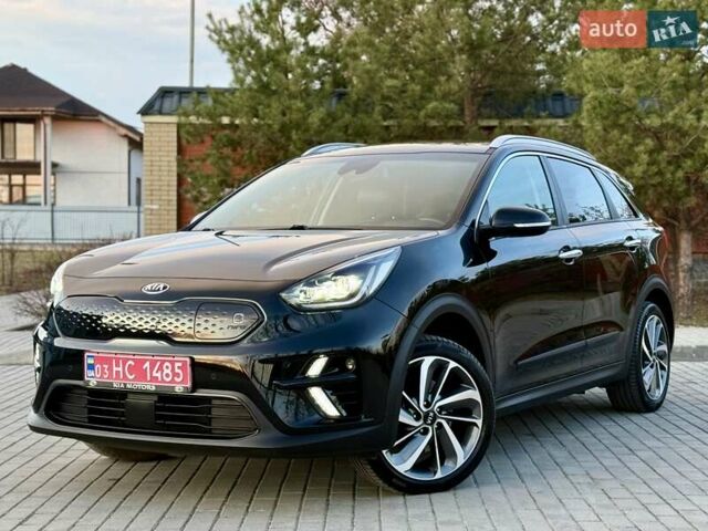Черный Киа Niro, объемом двигателя 0 л и пробегом 89 тыс. км за 19350 $, фото 1 на Automoto.ua