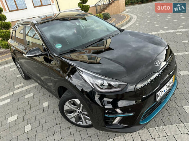 Чорний Кіа Niro, об'ємом двигуна 0 л та пробігом 51 тис. км за 21500 $, фото 12 на Automoto.ua
