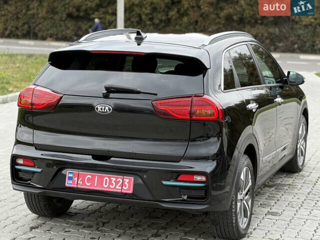 Черный Киа Niro, объемом двигателя 0 л и пробегом 80 тыс. км за 19650 $, фото 148 на Automoto.ua