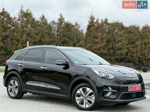 Черный Киа Niro, объемом двигателя 0 л и пробегом 80 тыс. км за 19650 $, фото 133 на Automoto.ua