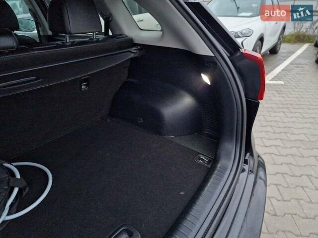 Черный Киа Niro, объемом двигателя 0 л и пробегом 65 тыс. км за 20800 $, фото 54 на Automoto.ua