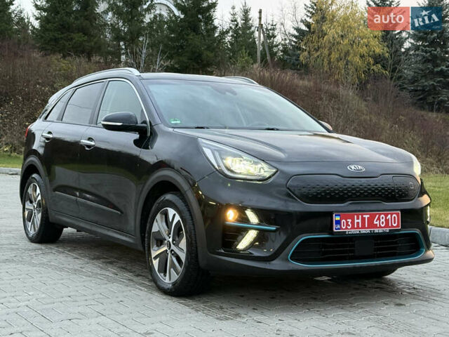 Черный Киа Niro, объемом двигателя 0 л и пробегом 78 тыс. км за 19300 $, фото 2 на Automoto.ua