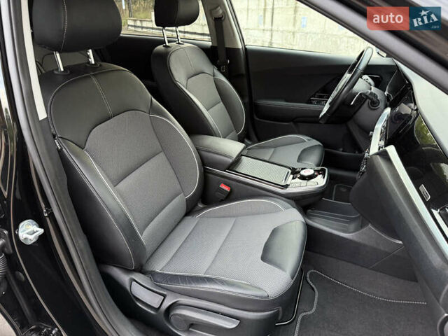 Черный Киа Niro, объемом двигателя 0 л и пробегом 80 тыс. км за 21850 $, фото 33 на Automoto.ua