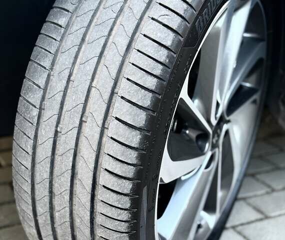 Черный Киа Niro, объемом двигателя 0 л и пробегом 89 тыс. км за 19350 $, фото 40 на Automoto.ua