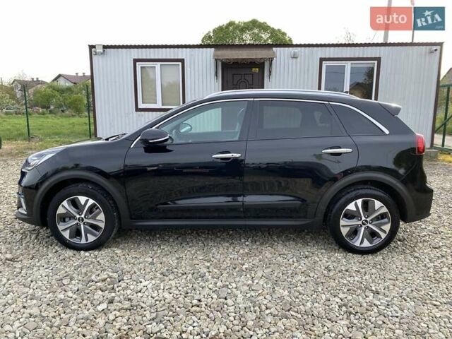 Черный Киа Niro, объемом двигателя 0 л и пробегом 96 тыс. км за 20600 $, фото 10 на Automoto.ua