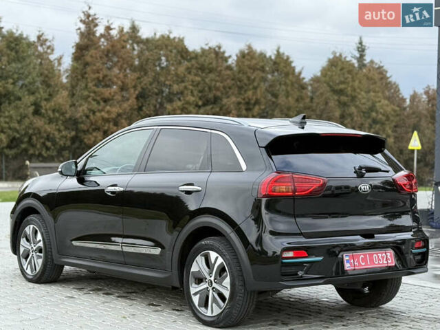 Черный Киа Niro, объемом двигателя 0 л и пробегом 80 тыс. км за 19890 $, фото 169 на Automoto.ua