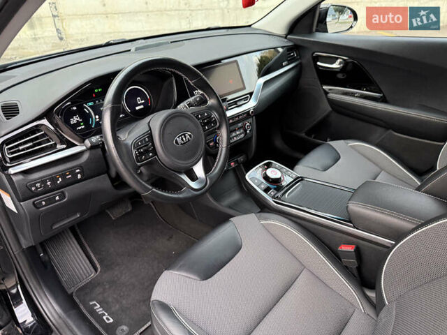 Черный Киа Niro, объемом двигателя 0 л и пробегом 80 тыс. км за 21899 $, фото 58 на Automoto.ua