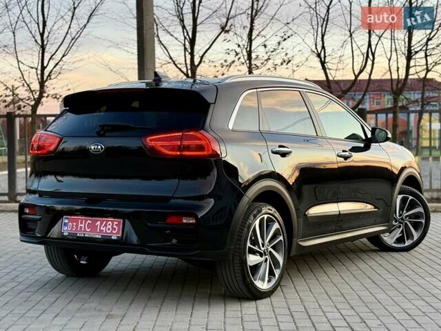 Черный Киа Niro, объемом двигателя 0 л и пробегом 89 тыс. км за 19350 $, фото 18 на Automoto.ua