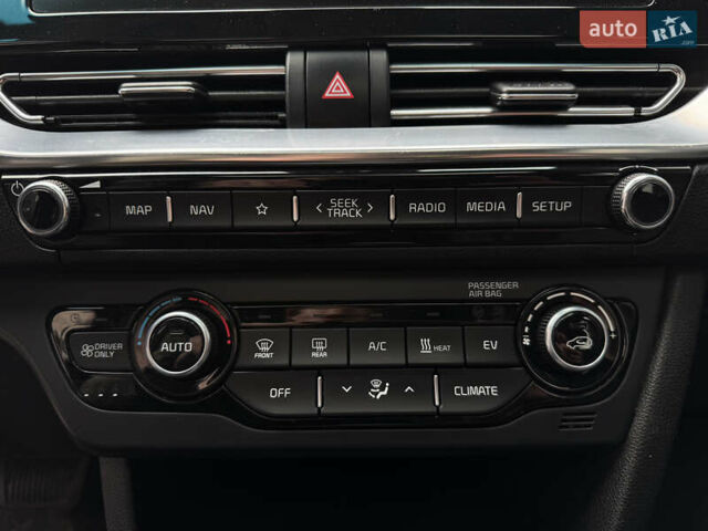 Черный Киа Niro, объемом двигателя 0 л и пробегом 137 тыс. км за 19200 $, фото 32 на Automoto.ua