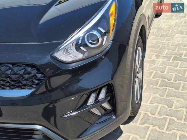 Черный Киа Niro, объемом двигателя 1.58 л и пробегом 112 тыс. км за 19700 $, фото 9 на Automoto.ua
