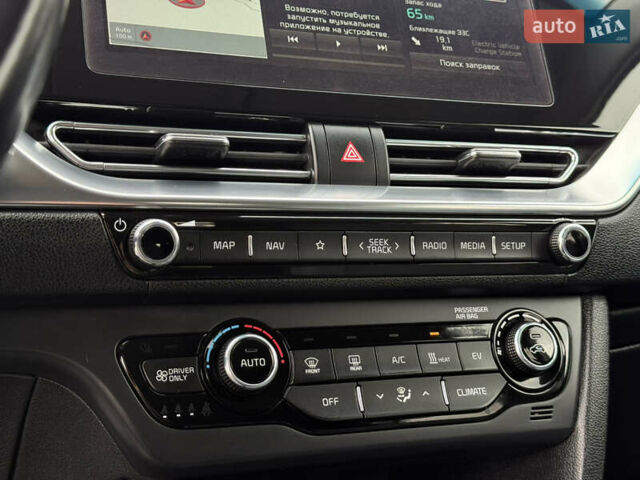 Черный Киа Niro, объемом двигателя 0 л и пробегом 80 тыс. км за 19890 $, фото 53 на Automoto.ua