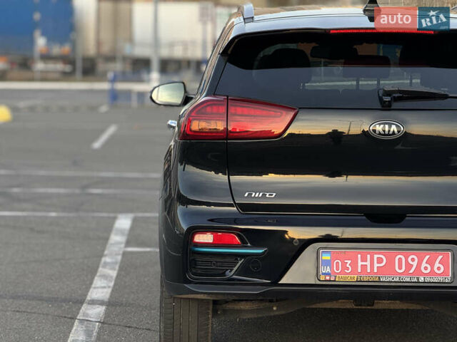 Чорний Кіа Niro, об'ємом двигуна 0 л та пробігом 155 тис. км за 20300 $, фото 25 на Automoto.ua