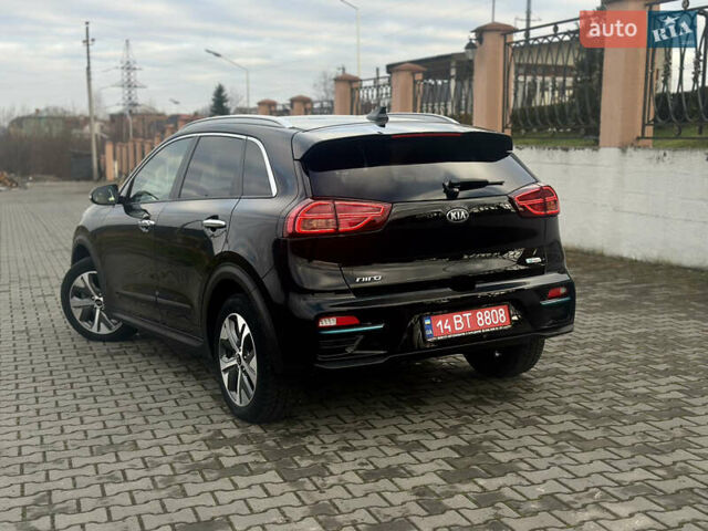 Черный Киа Niro, объемом двигателя 0 л и пробегом 117 тыс. км за 18870 $, фото 3 на Automoto.ua