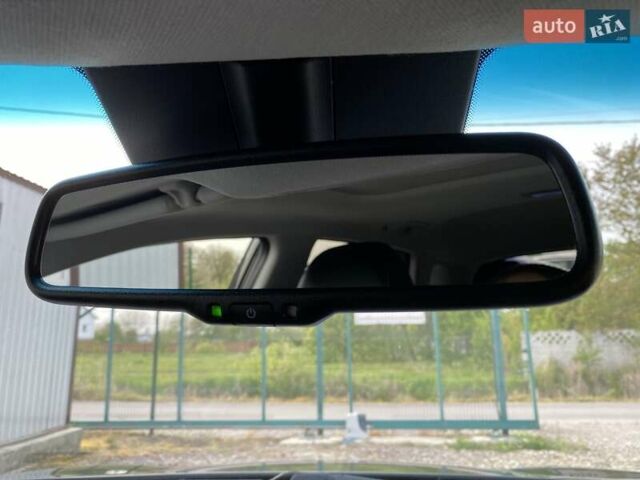 Черный Киа Niro, объемом двигателя 0 л и пробегом 96 тыс. км за 20600 $, фото 49 на Automoto.ua