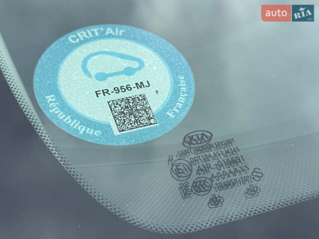 Черный Киа Niro, объемом двигателя 0 л и пробегом 80 тыс. км за 19650 $, фото 91 на Automoto.ua