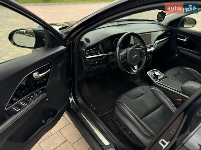 Черный Киа Niro, объемом двигателя 0 л и пробегом 96 тыс. км за 20999 $, фото 28 на Automoto.ua