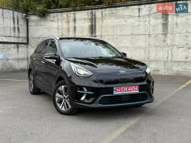 Черный Киа Niro, объемом двигателя 0 л и пробегом 80 тыс. км за 21850 $, фото 2 на Automoto.ua