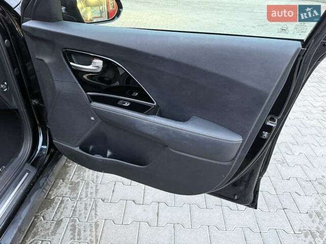 Черный Киа Niro, объемом двигателя 0 л и пробегом 78 тыс. км за 19300 $, фото 22 на Automoto.ua