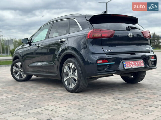 Черный Киа Niro, объемом двигателя 0 л и пробегом 96 тыс. км за 20999 $, фото 11 на Automoto.ua
