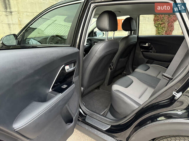 Черный Киа Niro, объемом двигателя 0 л и пробегом 80 тыс. км за 21899 $, фото 48 на Automoto.ua